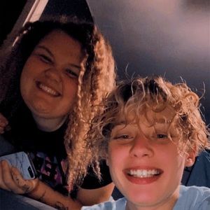 Meet your Posher, Katelyn